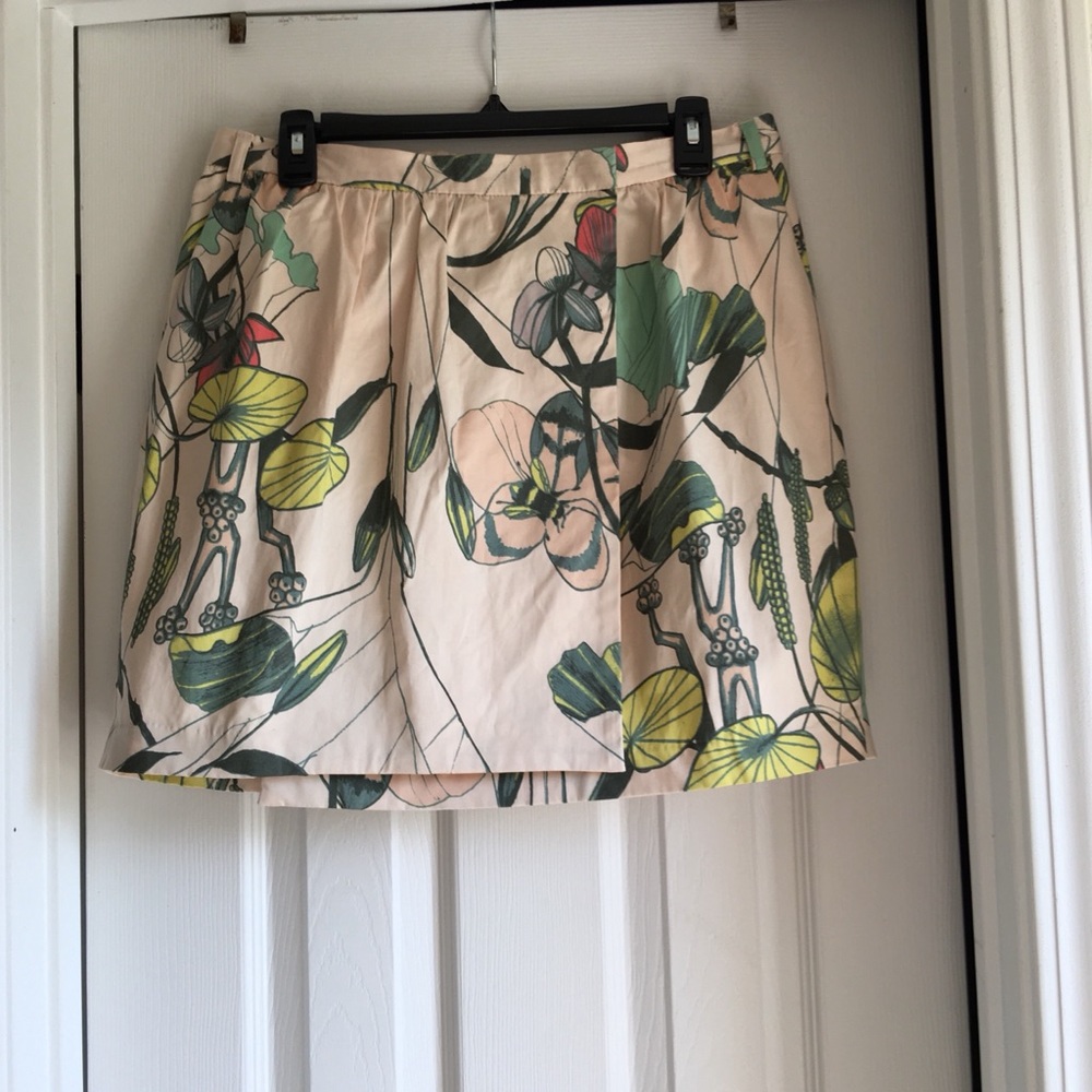 H&M Conscious Collection wrap around skirt!! 🌸 - Picture 5 of 5